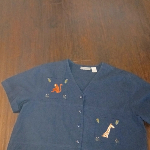 Navy Cotton top with embroidered animals. - Picture 7 of 8